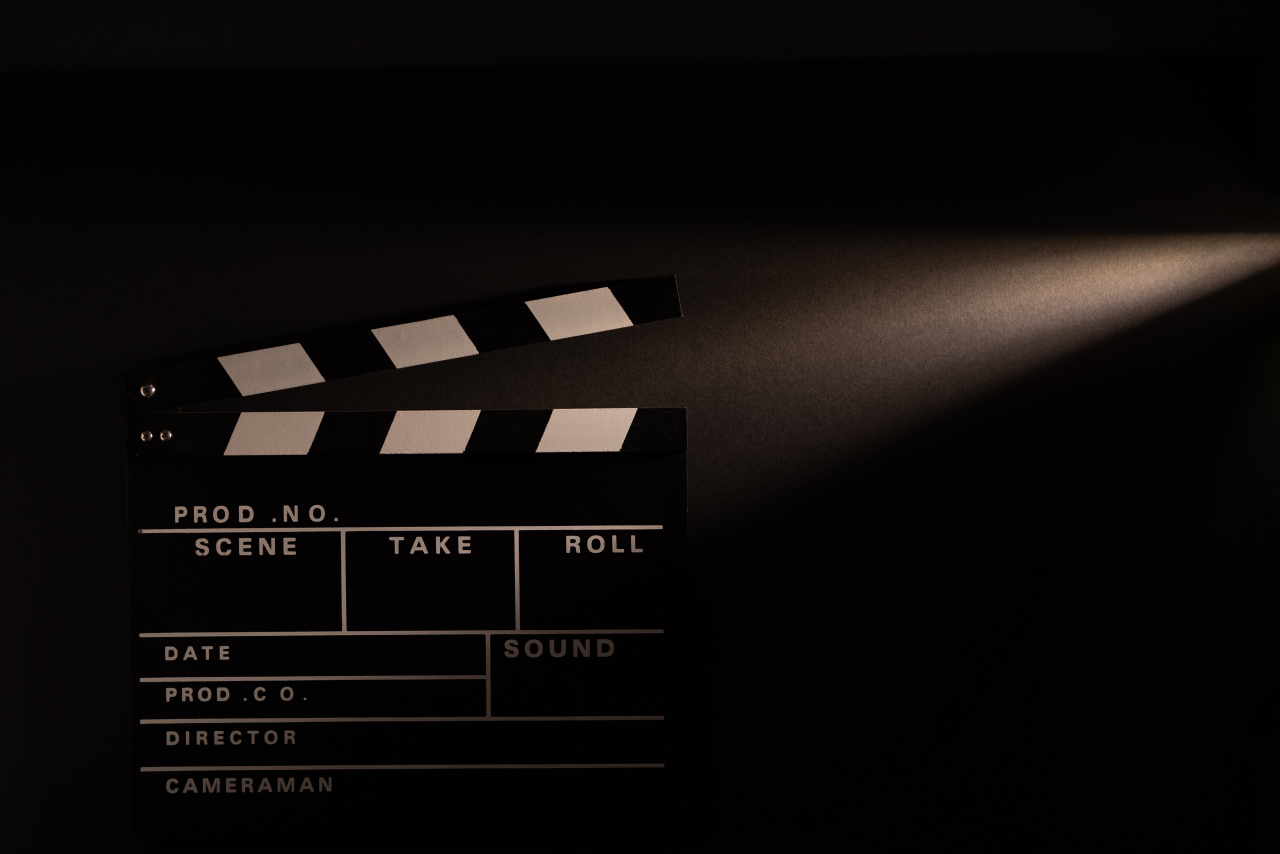 Plakat na miarę Oscara: jak w Adobe Express stworzyć grafikę, która sprzeda film 7 A poster worthy of an Oscar